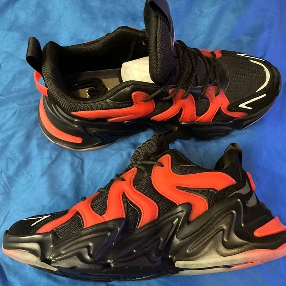 Mazino Vortex Color: Black/Red Size: Pm-12257496's Closet